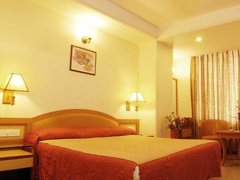 Hotel Mandakini Ambience Pune Exterior foto